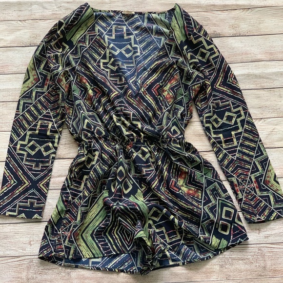 One Clothing Long Sleeve Surplice Romper size L - Picture 4 of 5